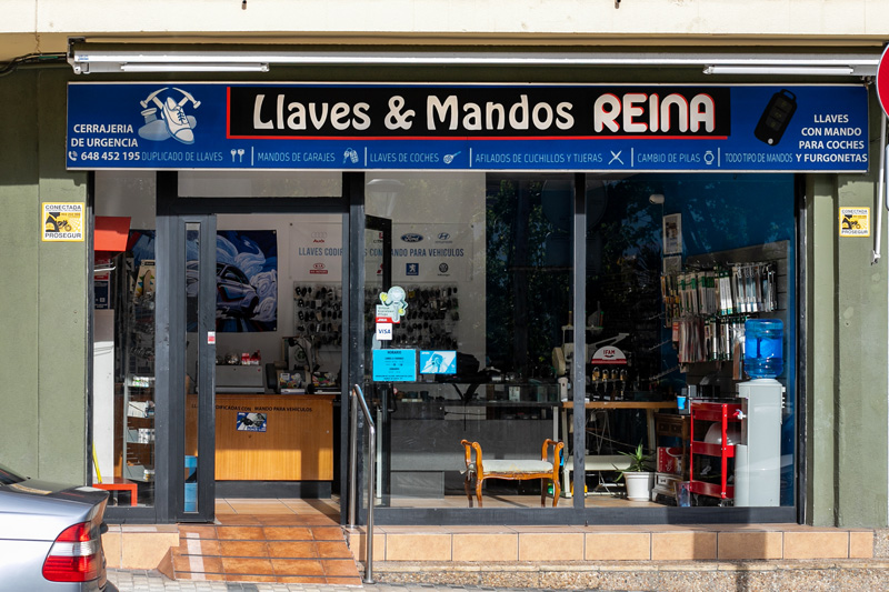 cerrajeria reina en irun, tienda del barrio Anaka